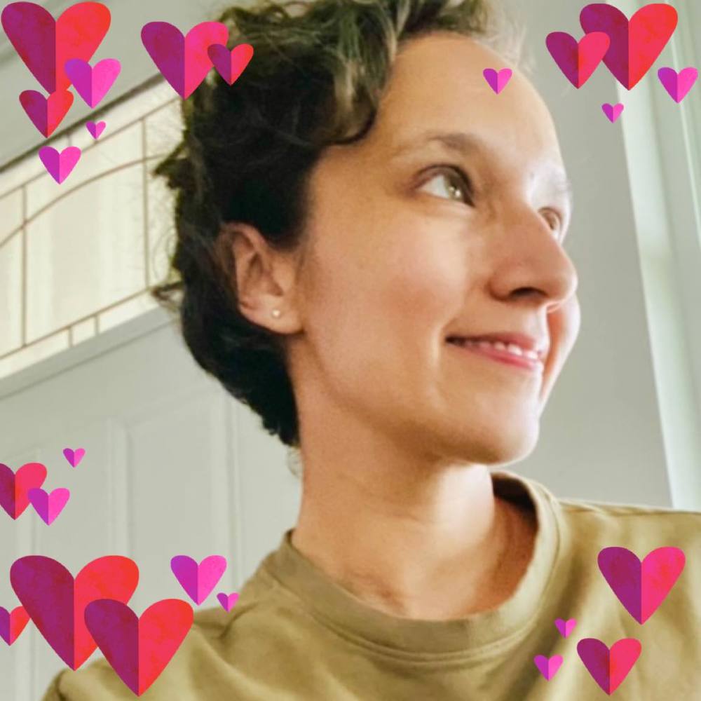 Meet your Posher, Adrianne